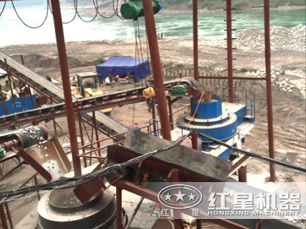 制砂生产线上的制砂机设备 制砂生产线上的制砂机设备