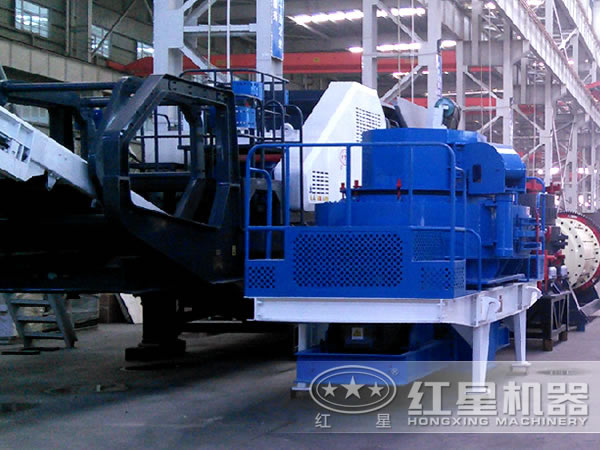 移动制砂机支架与主设备合影 移动制砂机支架与主设备合影