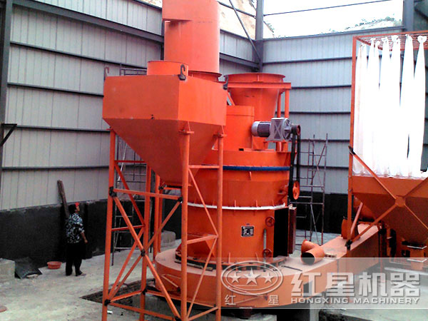 雷蒙磨粉机生产现场 雷蒙磨粉机生产现场