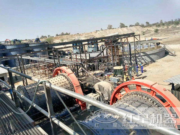 大型钼矿选矿生产线现场