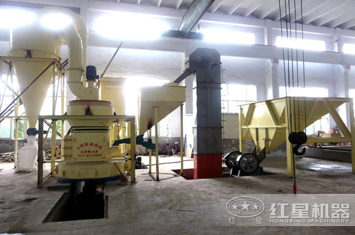 重晶石磨粉现场 重晶石磨粉现场