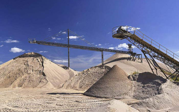 机制砂石粉太多影响混凝土质量怎么办？砂石洗选机说：这都不是事