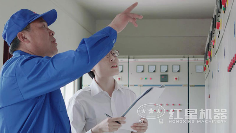 红星技术工程师亲自指导操作 红星技术工程师亲自指导操作