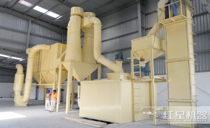 高岭土磨粉现场 高岭土磨粉现场