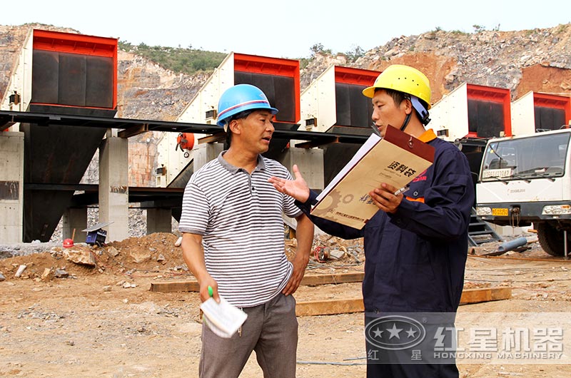 安装工程师进行安装指导 安装工程师进行安装指导