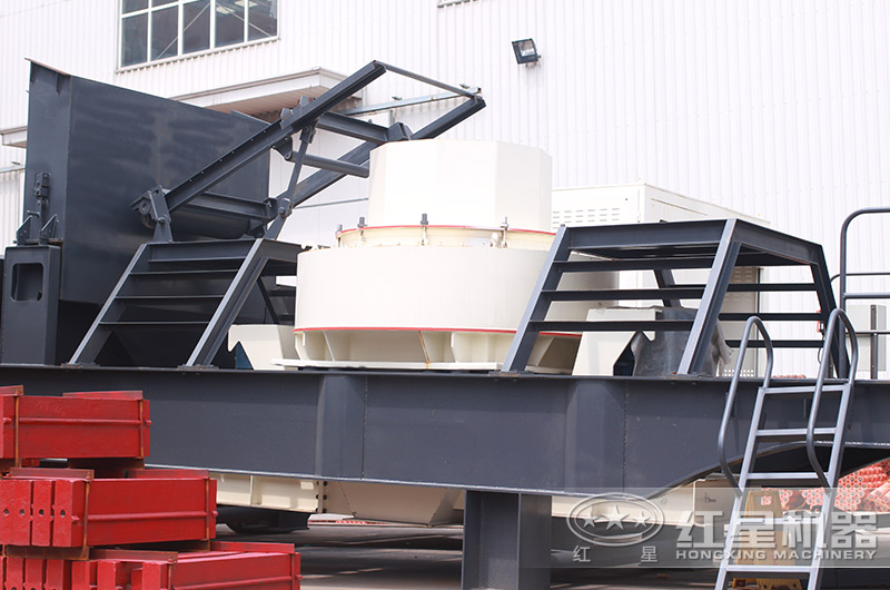 打砂机放置在移动车身机架实拍 打砂机放置在移动车身机架实拍