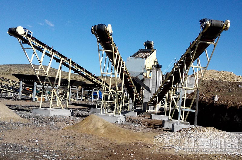砂石骨料生产现场进行中 砂石骨料生产现场进行中