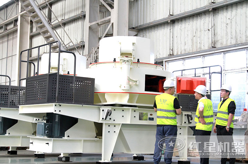 用户到场考察河卵石制砂设备中 用户到场考察河卵石制砂设备中