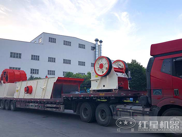 红星破碎设备车间直发运送中 红星破碎设备车间直发运送中