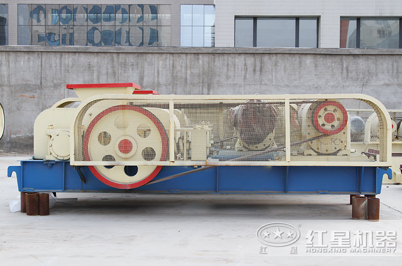 制砂选对辊破碎机还是冲击式制沙机？