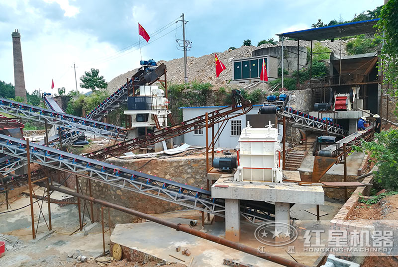 方解石制砂现场 方解石制砂现场