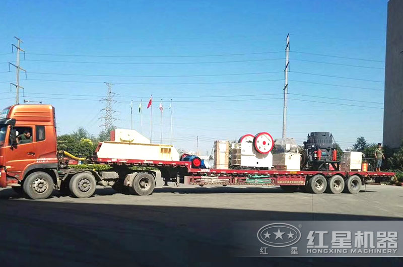 破碎机发货现场 破碎机发货现场