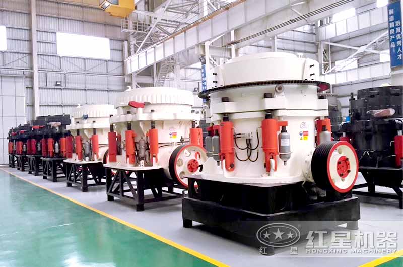 二级破碎设备圆锥破，前期投资成本高，后期运行成本低