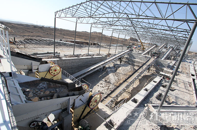 河北大型石料生产线现场一角 河北大型石料生产线现场一角