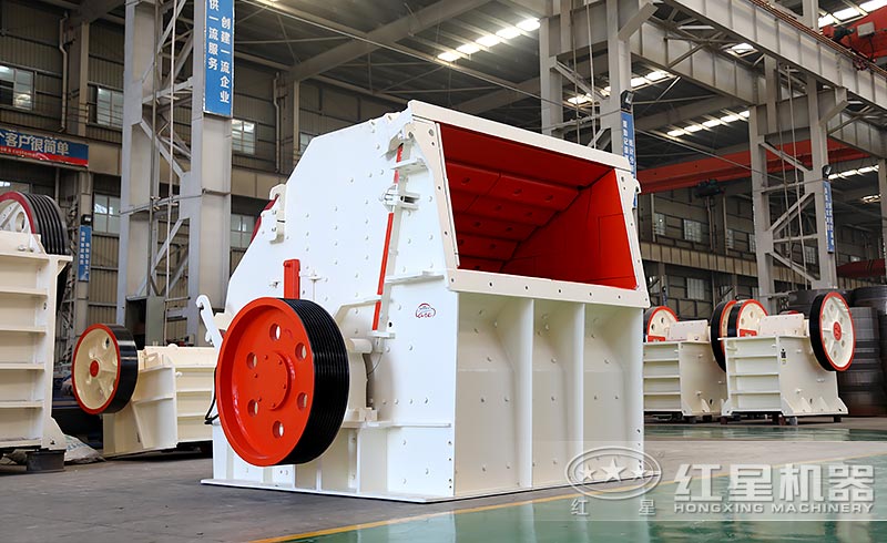 想买一台破碎矿石的1315反击破，多少钱？厂家给送货吗？