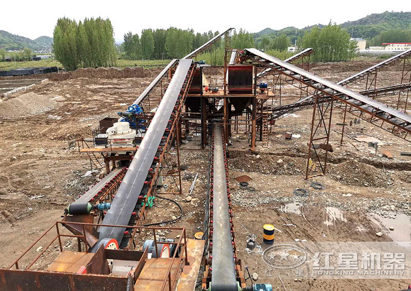 时产量200吨客户制砂现场配置VSI制砂机 时产量200吨客户制砂现场配置VSI制砂机