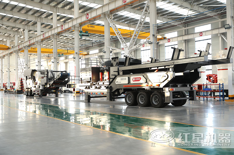 这种是移动碎石机 这种是移动碎石机