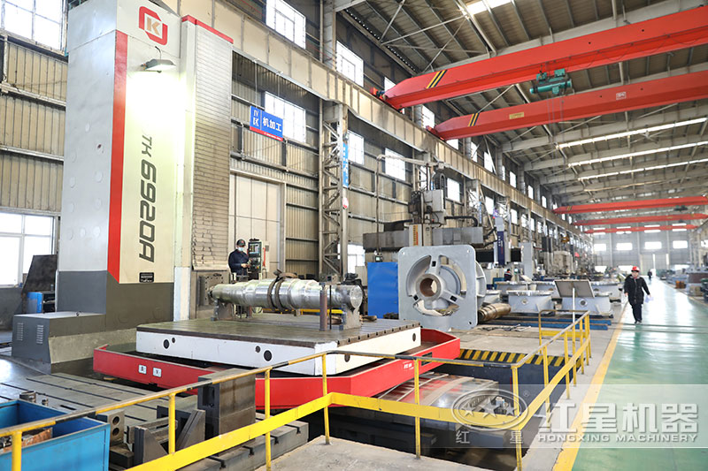 红星机器生产车间，提供各种制沙洗砂设备