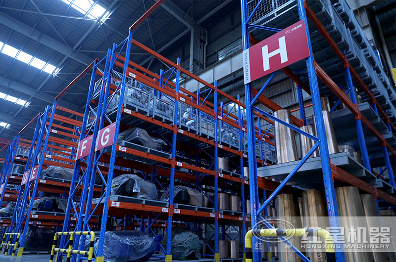 红星厂区车间一角 红星厂区车间一角