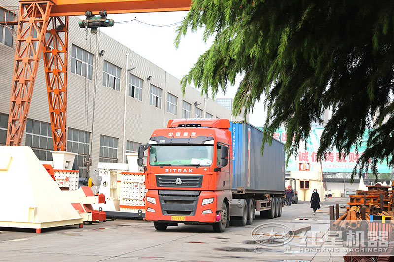 鹅卵石制砂设备集装箱发货 鹅卵石制砂设备集装箱发货