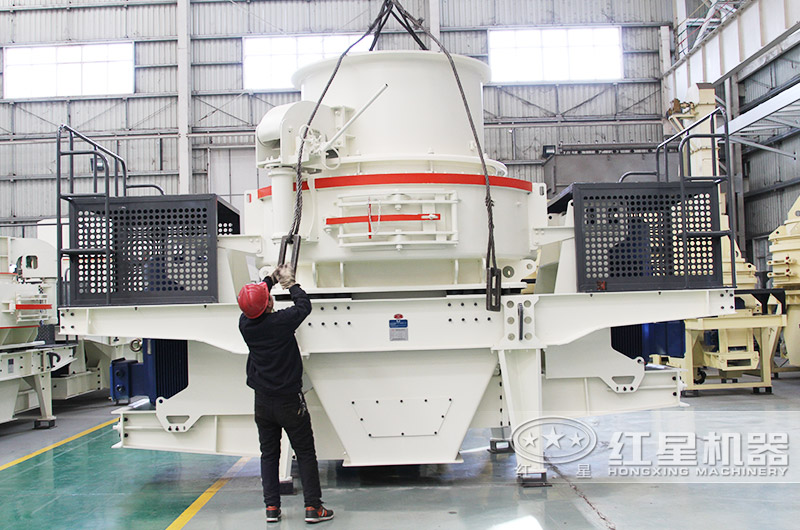 红星工人安排设备发货中 红星工人安排设备发货中