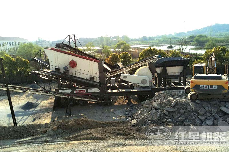 时产300吨移动式煤炭破碎生产线 时产300吨移动式煤炭破碎生产线